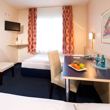 Achat Hotel Leipzig Messe Экстерьер фото