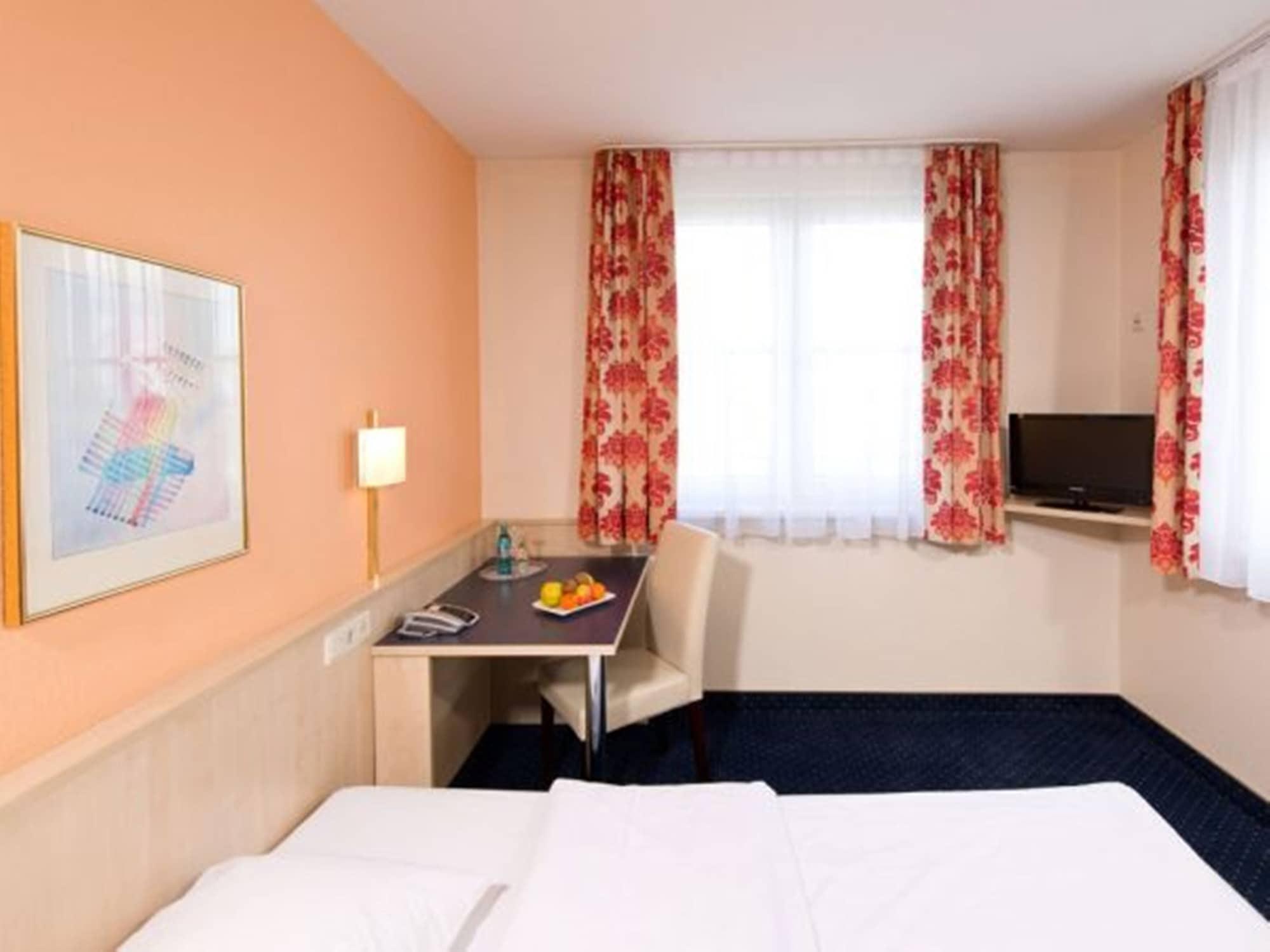Achat Hotel Leipzig Messe Экстерьер фото