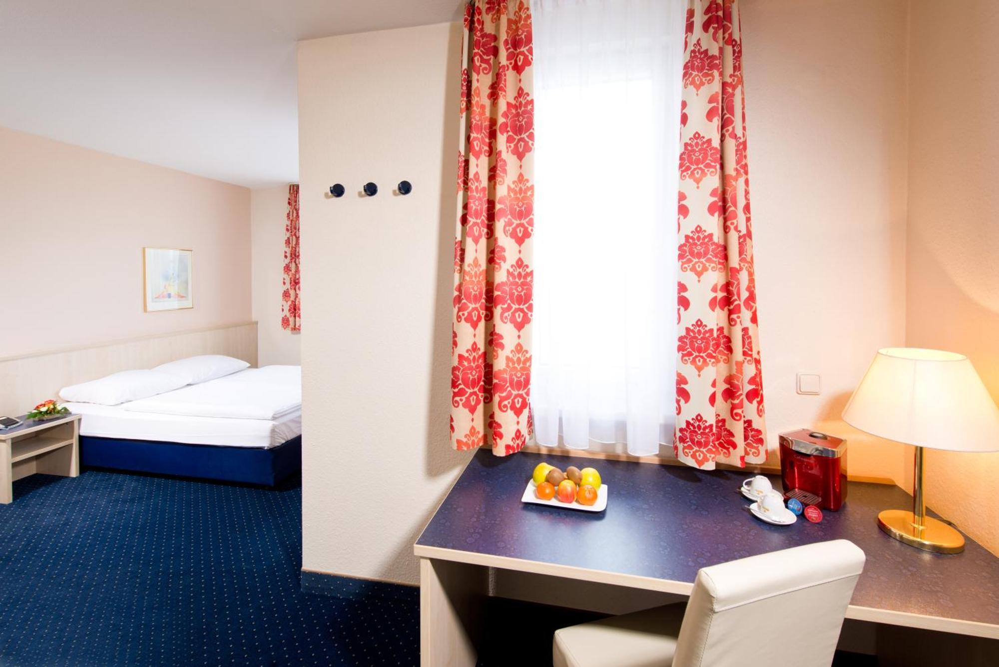 Achat Hotel Leipzig Messe Экстерьер фото