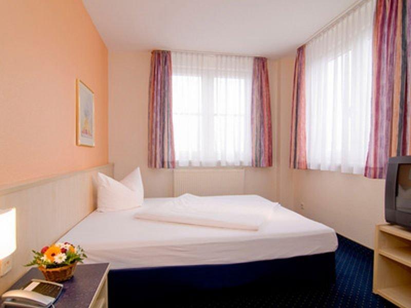 Achat Hotel Leipzig Messe Экстерьер фото